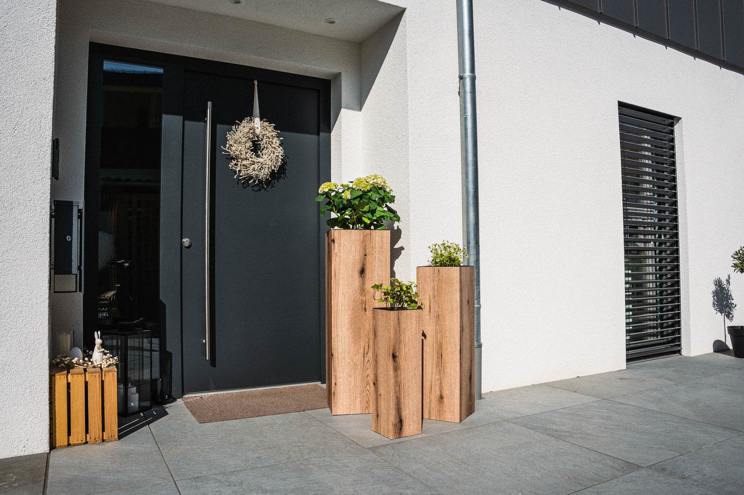 Blumensäule wetterfest in der Farbe Eiche - 3 Größen zur Auswahl