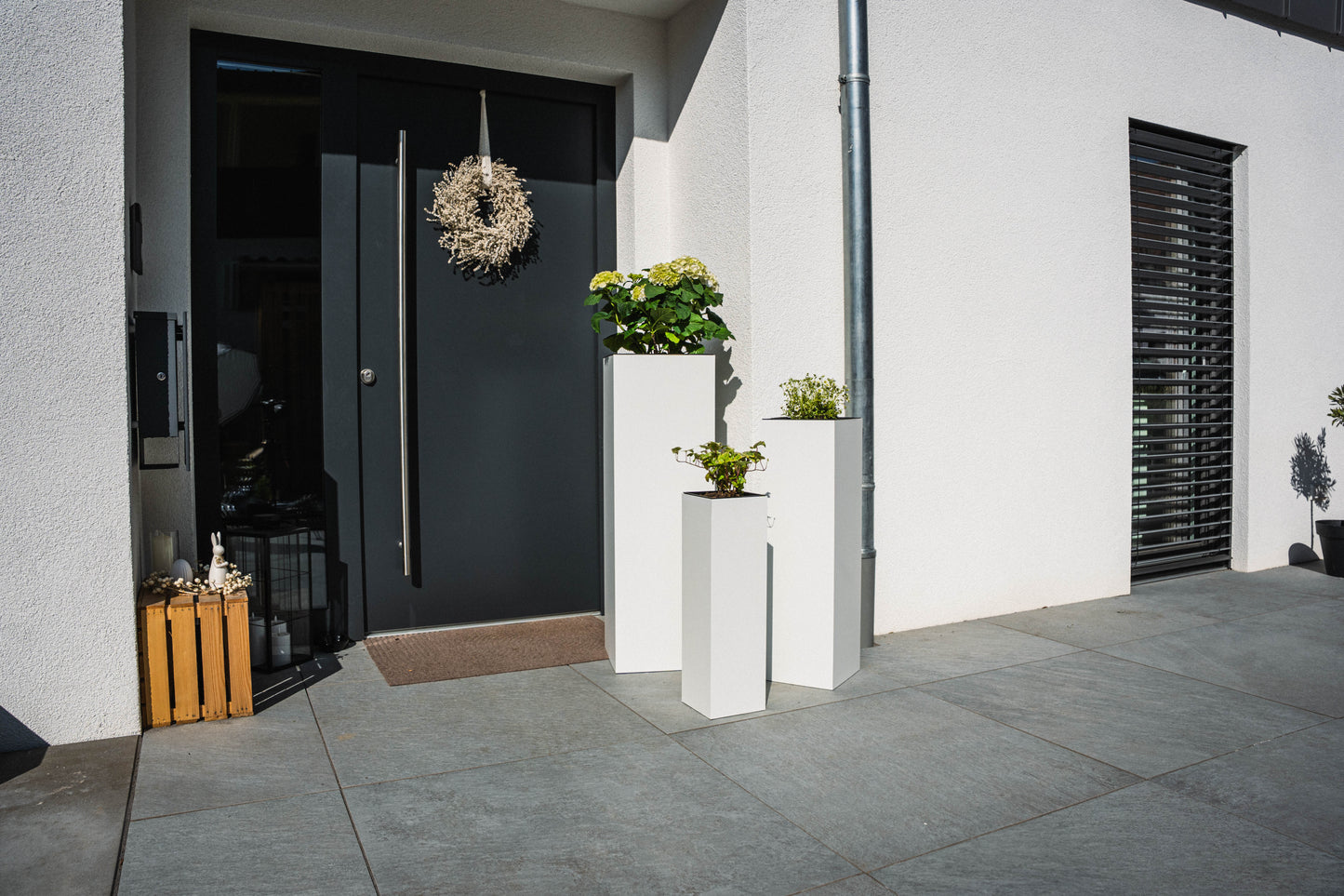 Blumensäule wetterfest in der Farbe Weiß Matt - 3 Größen zur Auswahl