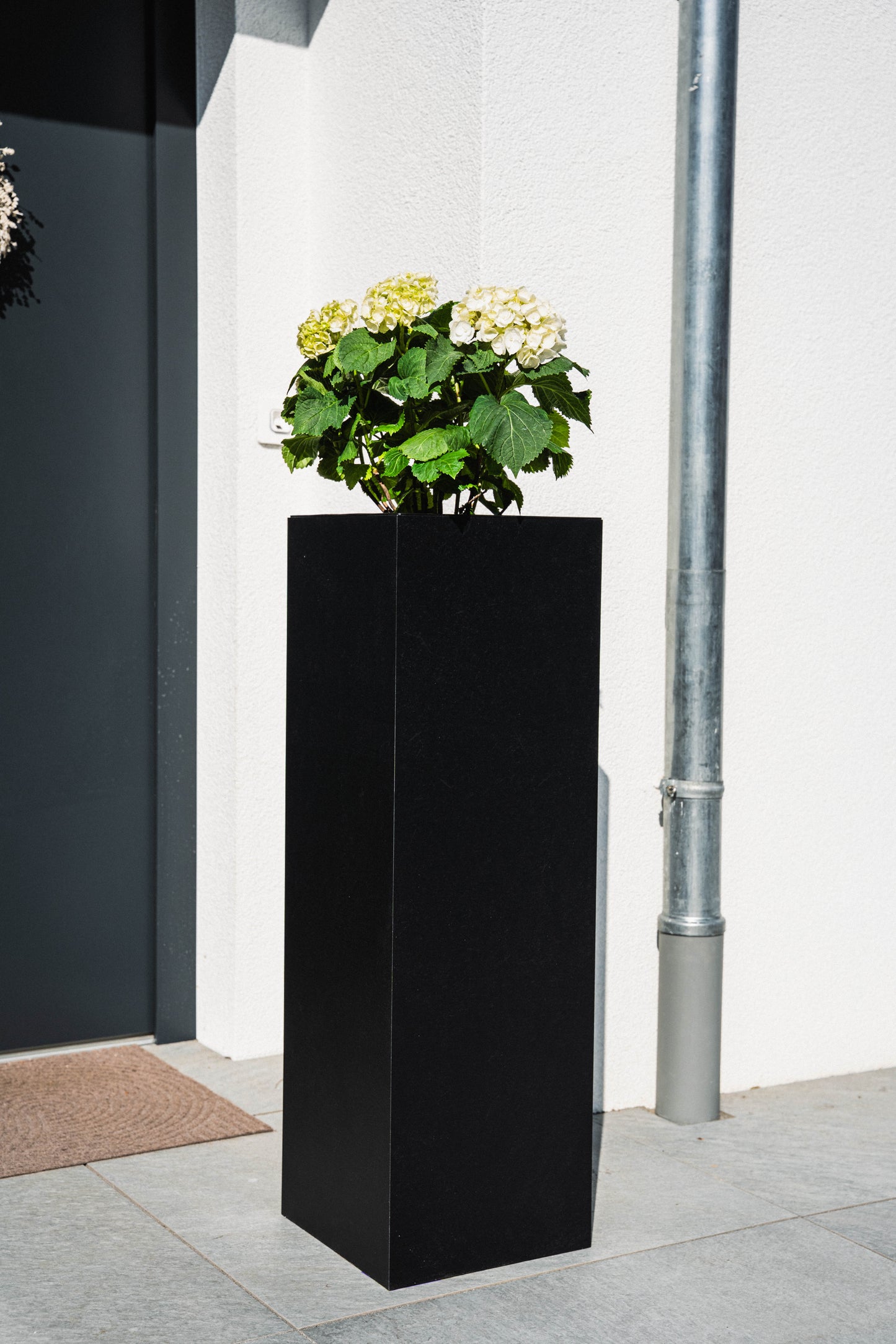 Blumensäule wetterfest in der Farbe Schwarz Matt - 3 Größen zur Auswahl